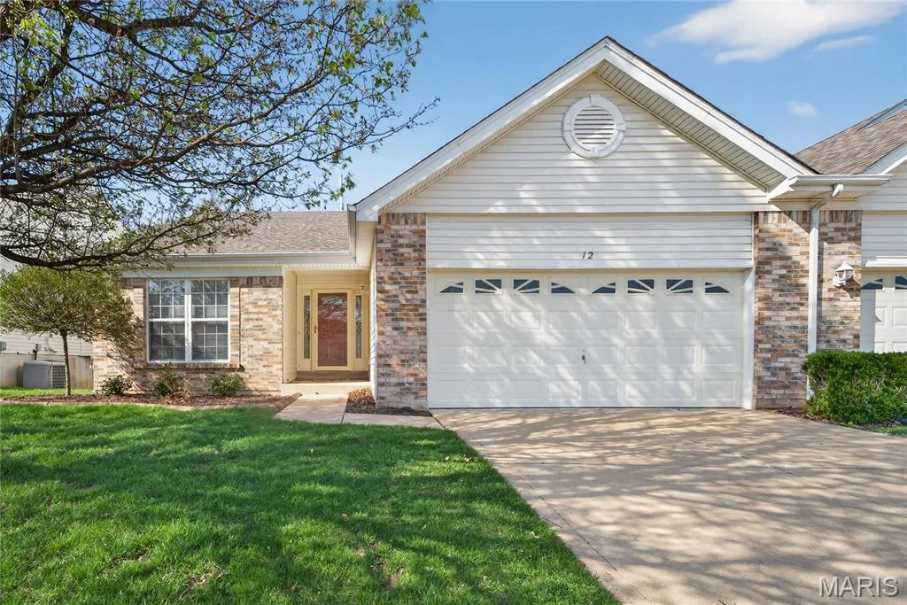 Welcome to 12 Shimmering Lake Court in St. Charles, MO 63301! — 12 Shimmering Lake Court, St Charles, MO 63301