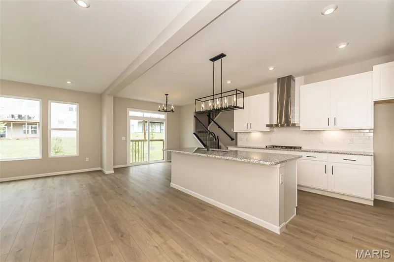 719 Southerland Drive, O'Fallon, MO 63368 — listing photo 8 of 51