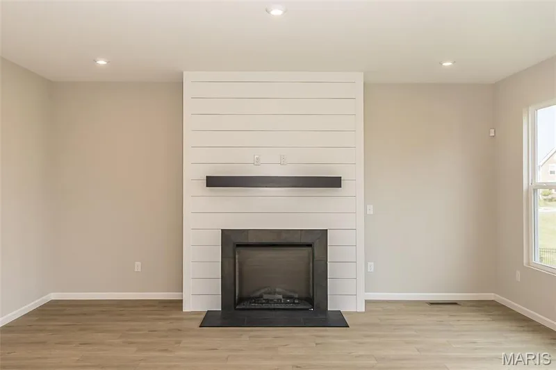 719 Southerland Drive, O'Fallon, MO 63368 — listing photo 17 of 51