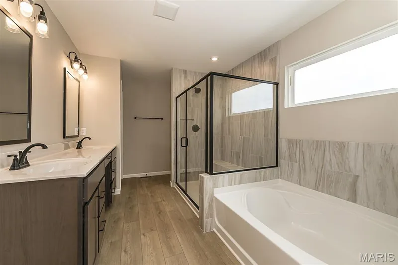719 Southerland Drive, O'Fallon, MO 63368 — listing photo 23 of 51