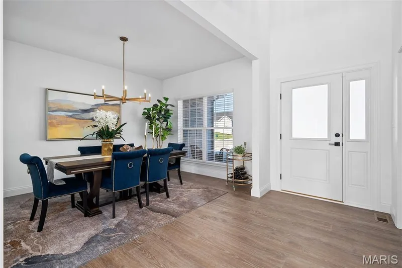 300 Osprey Court, Lake St. Louis, MO 63367 — listing photo 2 of 41