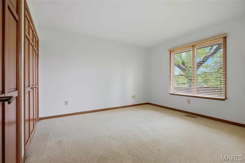 13 Village Drive W, St Charles, MO 63303 — listing photo 20 of 47