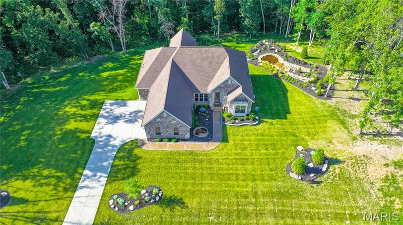 3 acre Estate home — 150 Delcreek Estates Drive, Foristell, MO 63348