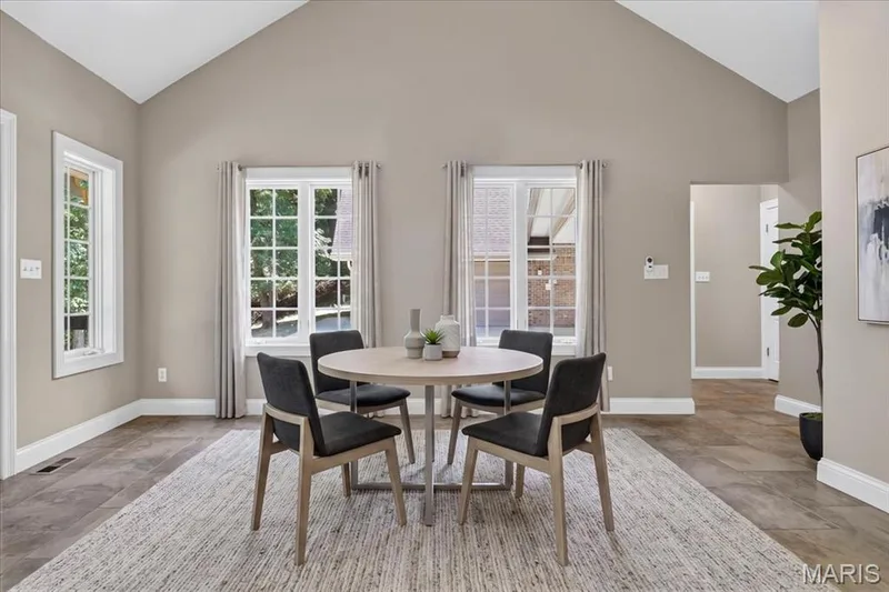 Breakfast room — 18517 Gredan Court, Wildwood, MO 63069