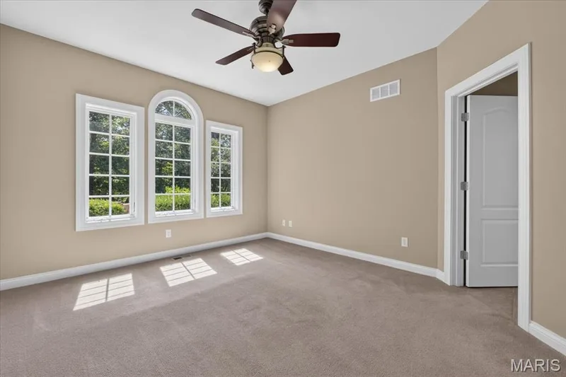 18517 Gredan Court, Wildwood, MO 63069 — listing photo 15 of 32