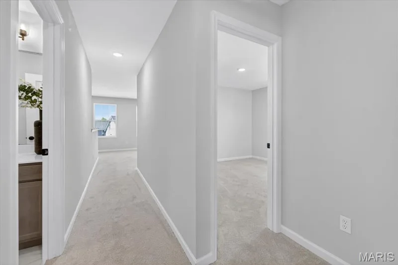 Hallway on second floor — 30 River Wind Drive, St Charles, MO 63301