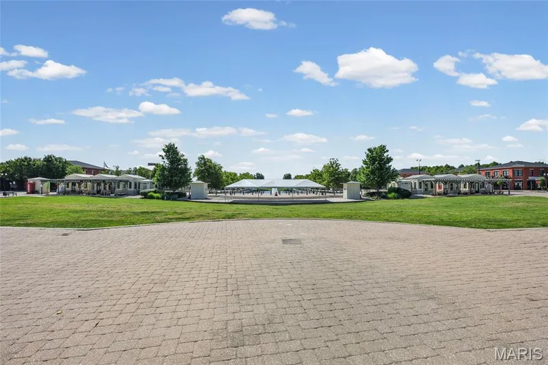 3245 Domain Street, St Charles, MO 63301 — listing photo 39 of 61