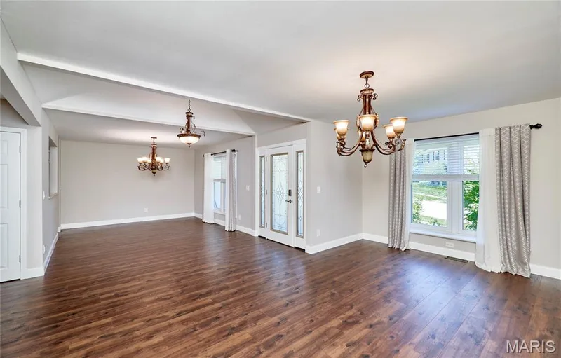 14338 Millbriar Circle, Chesterfield, MO 63017 — listing photo 7 of 64