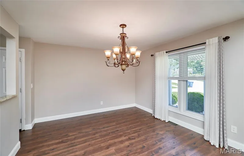 14338 Millbriar Circle, Chesterfield, MO 63017 — listing photo 11 of 64