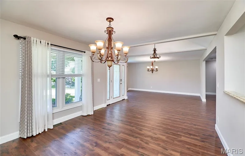14338 Millbriar Circle, Chesterfield, MO 63017 — listing photo 15 of 64