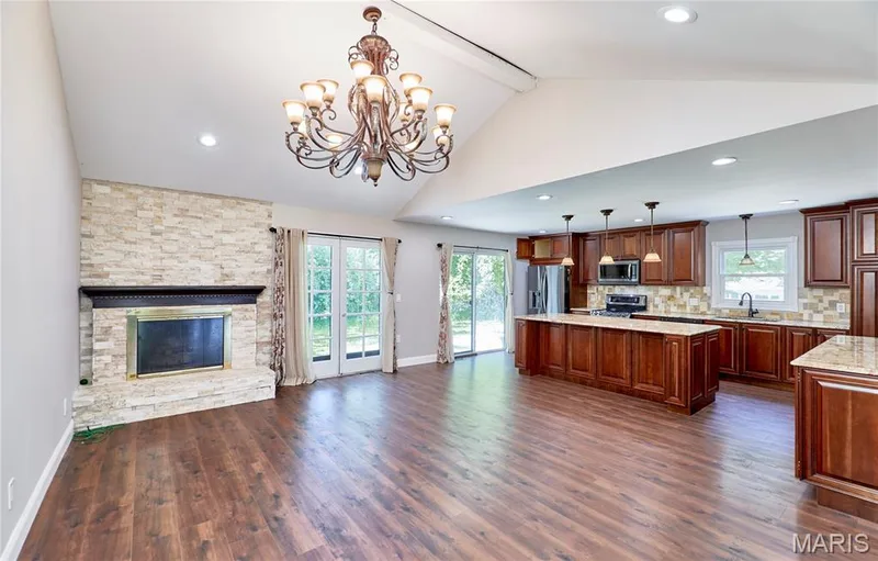 14338 Millbriar Circle, Chesterfield, MO 63017 — listing photo 17 of 64