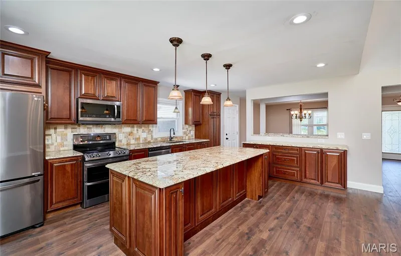 14338 Millbriar Circle, Chesterfield, MO 63017 — listing photo 23 of 64