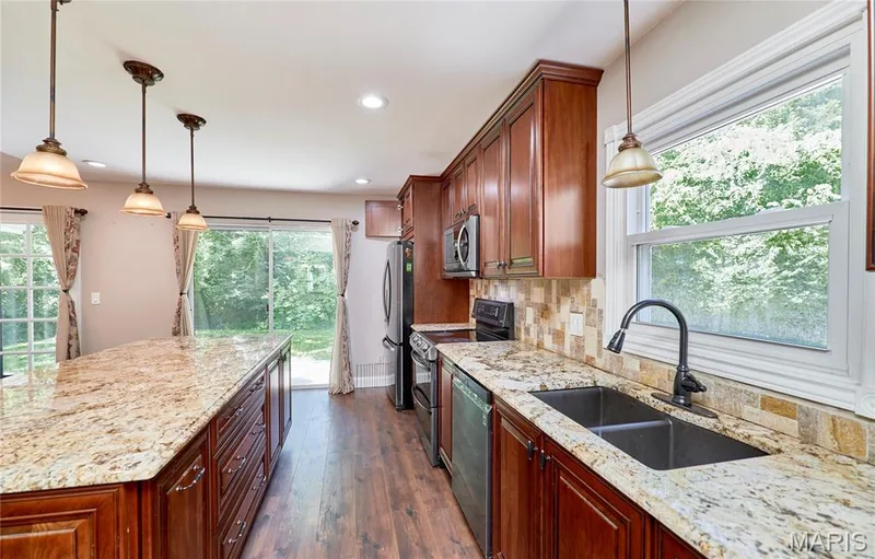14338 Millbriar Circle, Chesterfield, MO 63017 — listing photo 26 of 64