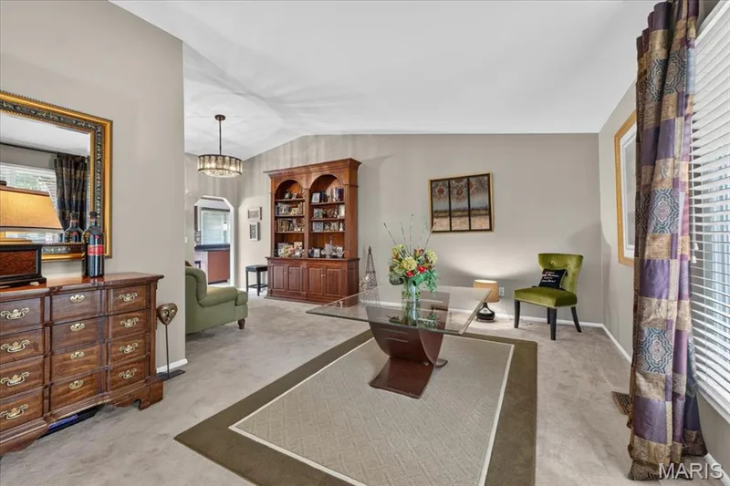15446 Grantley Drive, Chesterfield, MO 63017 — listing photo 13 of 65