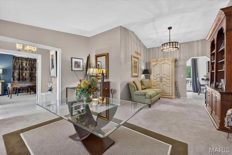 15446 Grantley Drive, Chesterfield, MO 63017 — listing photo 14 of 65
