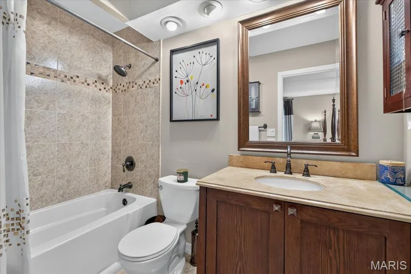 15446 Grantley Drive, Chesterfield, MO 63017 — listing photo 37 of 65