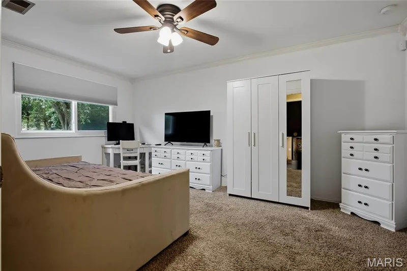 334 Dungate Drive, Chesterfield, MO 63017 — listing photo 21 of 33
