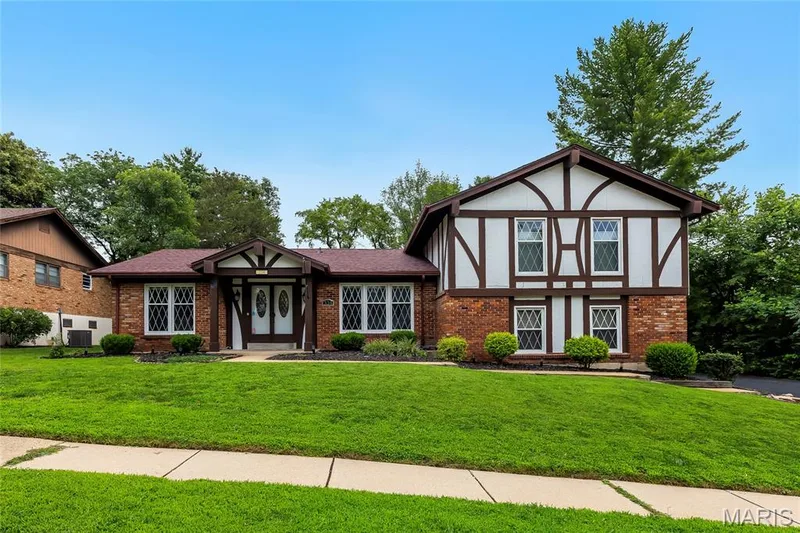 334 Dungate Drive, Chesterfield, MO 63017 — listing photo 33 of 33