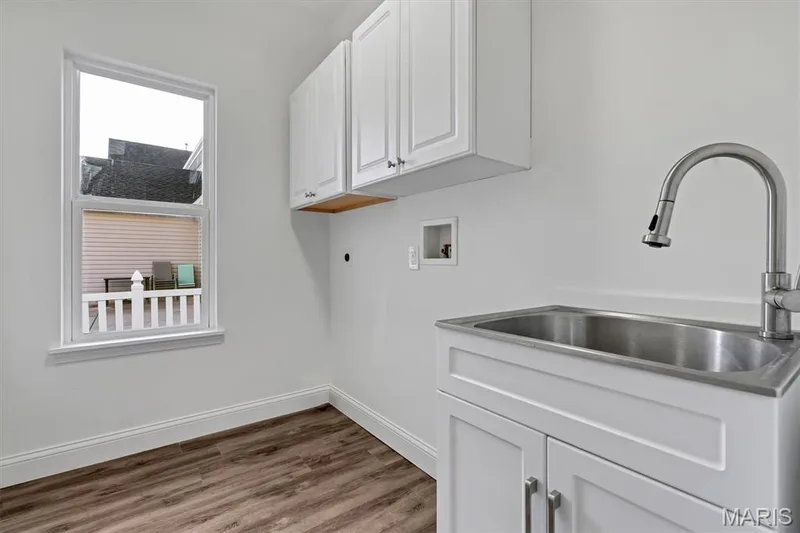 572 Misty Mountain Drive, O'Fallon, MO 63368 — listing photo 13 of 28