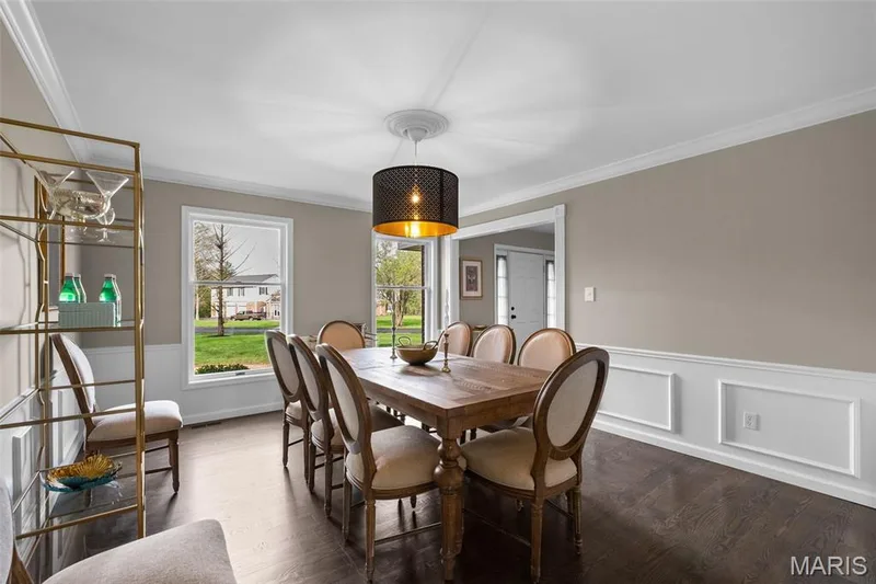 156 Highgrove Court, Chesterfield, MO 63005 — listing photo 5 of 31