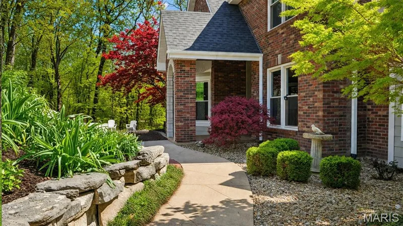 1553 Ridge Road, Wildwood, MO 63021 — listing photo 3 of 44