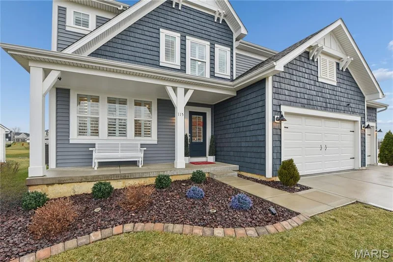 115 Bell Boulevard, Wentzville, MO 63385 — listing photo 2 of 31