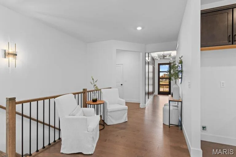 Example picture, some options shown may be optional upgrades. — New Build CALDWELL "D" @SUTTON FARMS, Wentzville, MO 63385