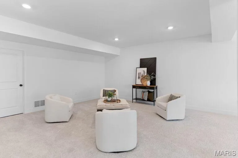 Example picture, some options shown may be optional upgrades. — New Build CALDWELL "D" @SUTTON FARMS, Wentzville, MO 63385