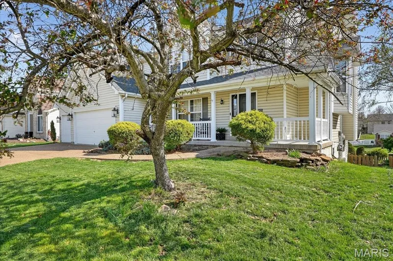 1838 Hackmann Hollow Drive, Wentzville, MO 63385 — listing photo 4 of 43