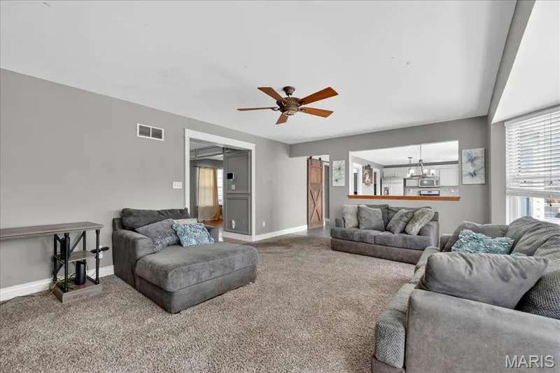 1838 Hackmann Hollow Drive, Wentzville, MO 63385 — listing photo 11 of 43