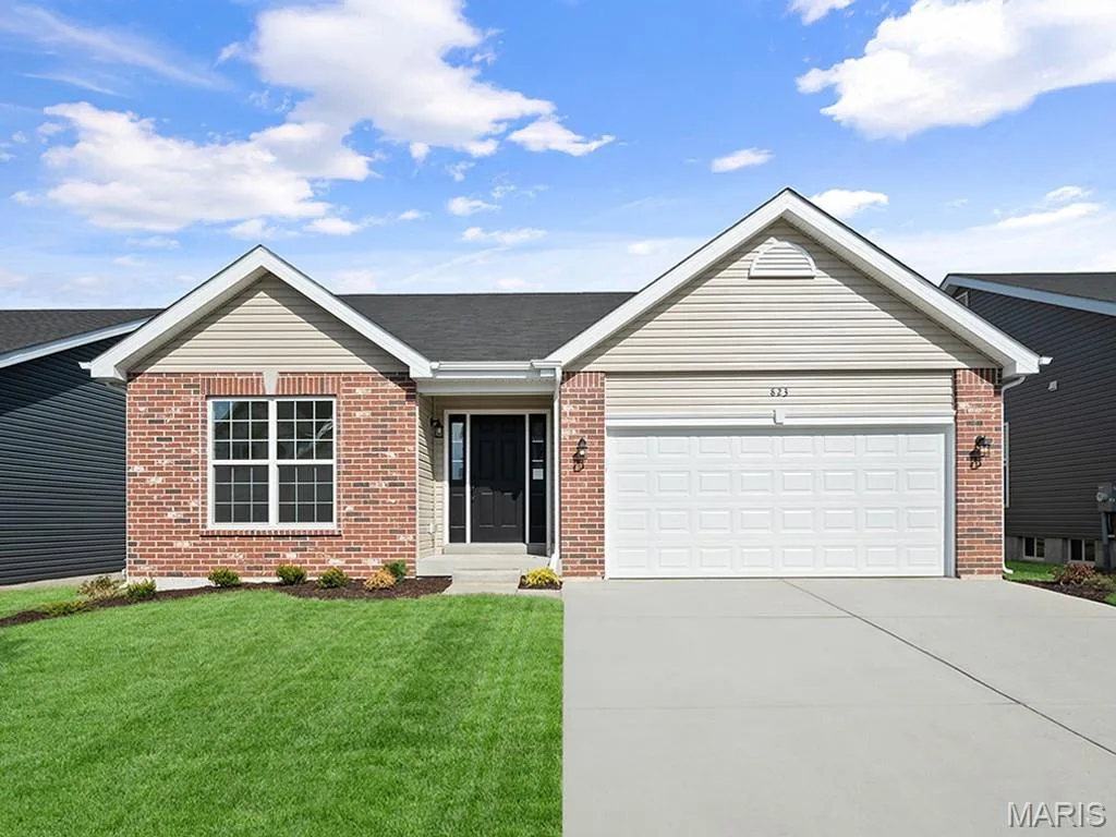 525 Apple Orchard Lane, O'Fallon, MO 63385 — listing photo 1 of 17