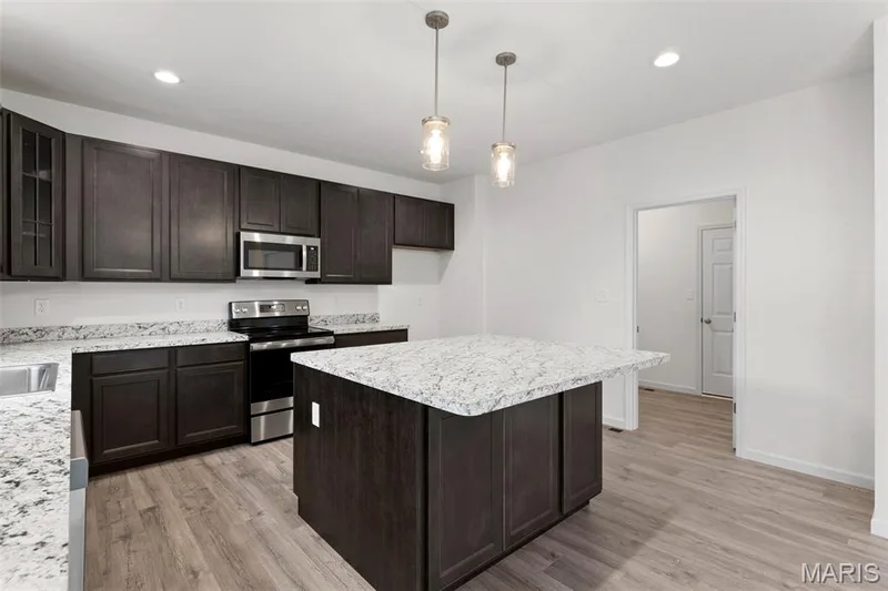 15 Bluestem Court, Lake St. Louis, MO 63367 — listing photo 20 of 33