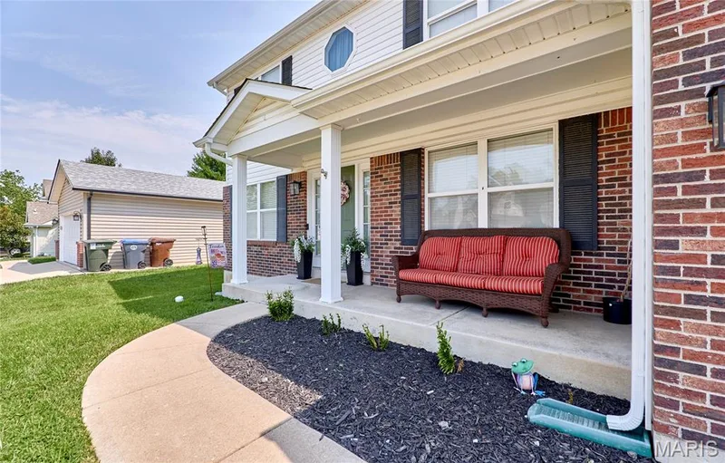1420 Brittany Cove, St Charles, MO 63304 — listing photo 4 of 67