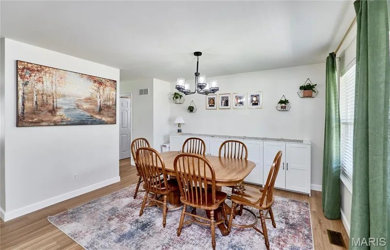1420 Brittany Cove, St Charles, MO 63304 — listing photo 7 of 67