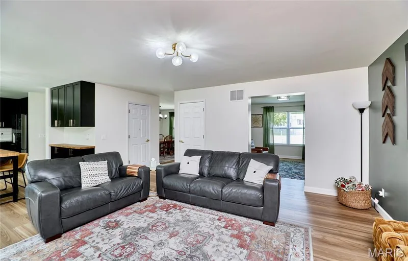 1420 Brittany Cove, St Charles, MO 63304 — listing photo 18 of 67