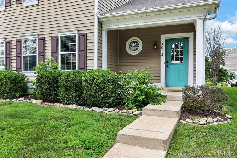 3013 Kellerton Place, Wentzville, MO 63385 — listing photo 2 of 31
