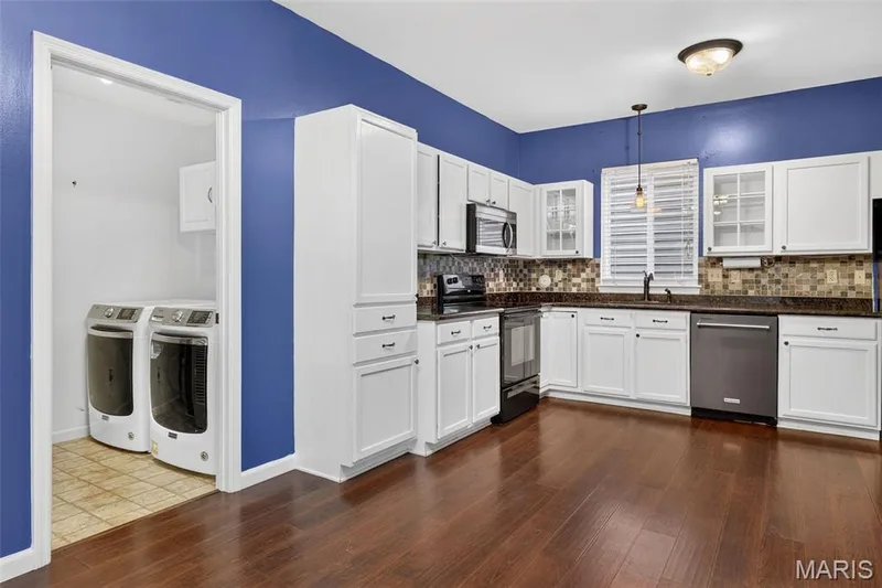 3013 Kellerton Place, Wentzville, MO 63385 — listing photo 9 of 31