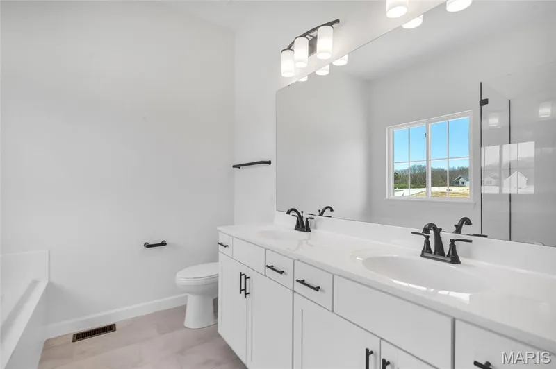 308 Schaper Estates Xing, Foristell, MO 63348 — listing photo 28 of 49