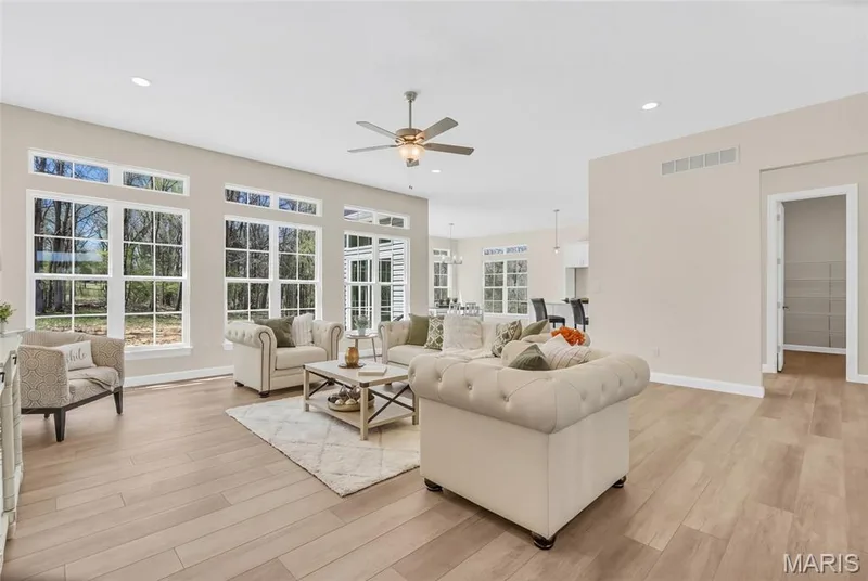 300 Schaper Estates Xing, Foristell, MO 63348 — listing photo 10 of 55