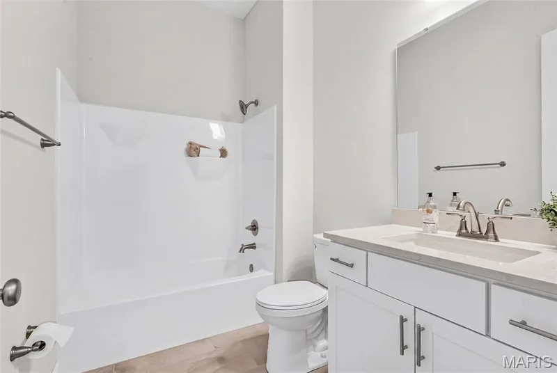 300 Schaper Estates Xing, Foristell, MO 63348 — listing photo 38 of 55