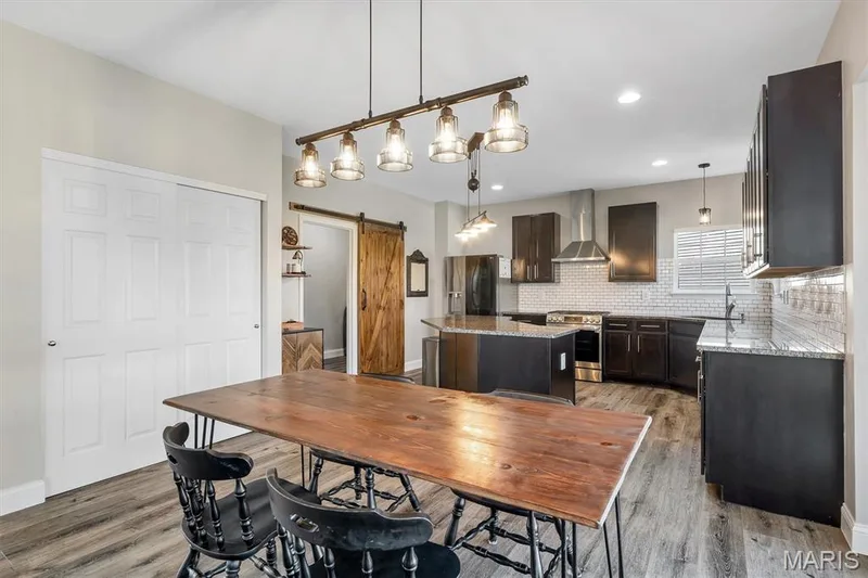 255 Mason Glen Drive, Lake St. Louis, MO 63367 — listing photo 14 of 48