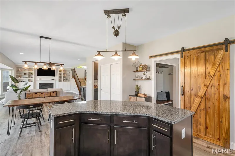 255 Mason Glen Drive, Lake St. Louis, MO 63367 — listing photo 23 of 48