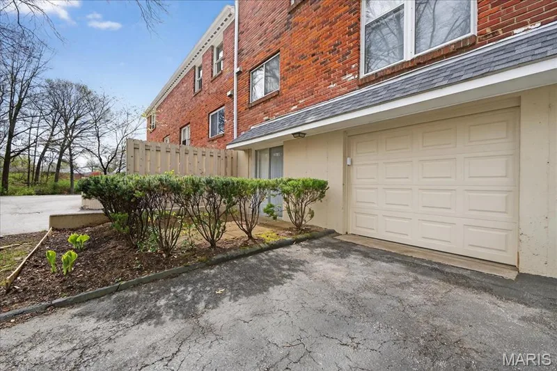 13419 Forestlac Drive, Chesterfield, MO 63141 — listing photo 31 of 36