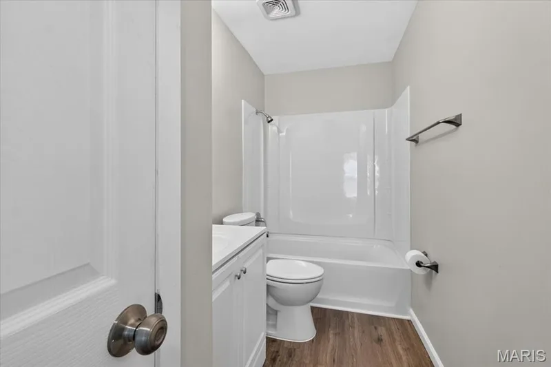 48 Laura Drive, St Peters, MO 63376 — listing photo 12 of 24
