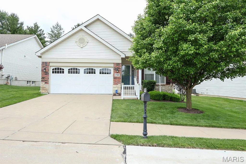 1760 Waterfall Drive, St Charles, MO 63303 — listing photo 1 of 44