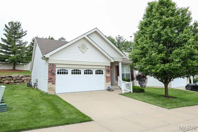 1760 Waterfall Drive, St Charles, MO 63303 — listing photo 2 of 44
