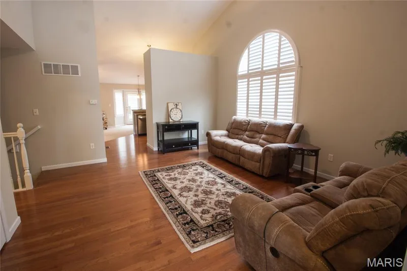 1760 Waterfall Drive, St Charles, MO 63303 — listing photo 7 of 44