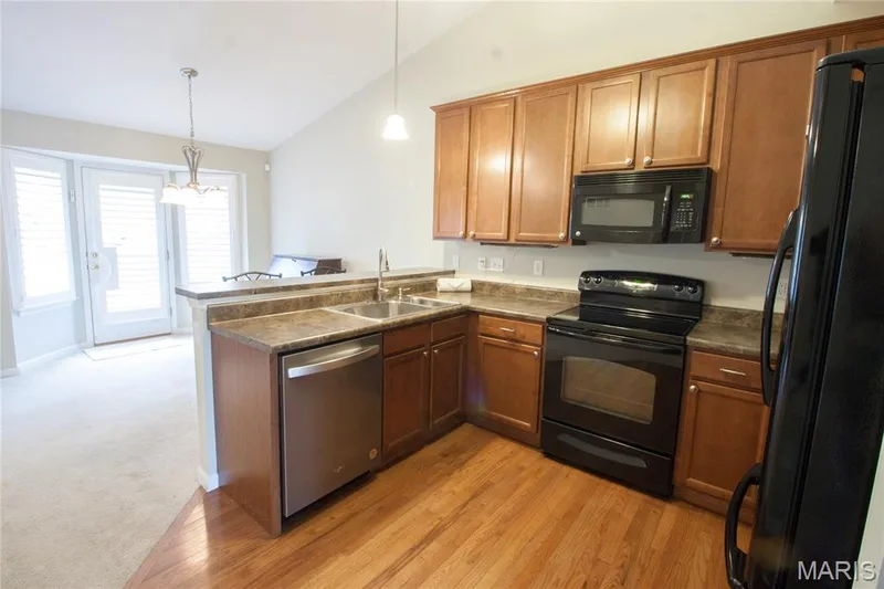 1760 Waterfall Drive, St Charles, MO 63303 — listing photo 11 of 44