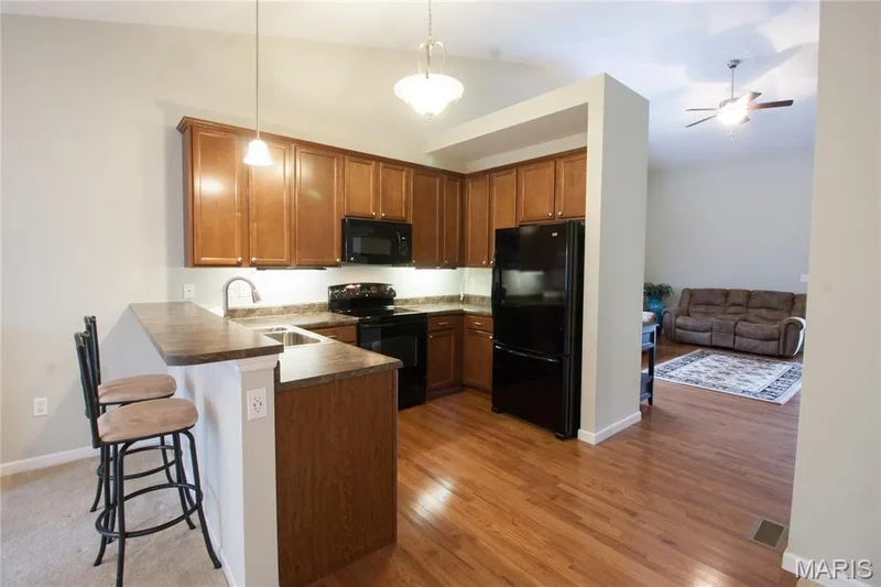 1760 Waterfall Drive, St Charles, MO 63303 — listing photo 13 of 44