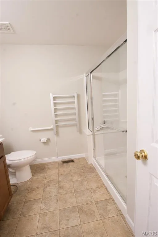 Primary Bathroom — 1760 Waterfall Drive, St Charles, MO 63303